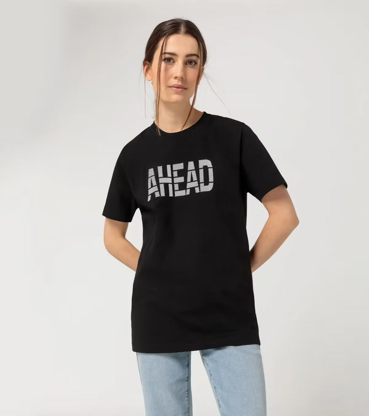 AHEAD - ユニセックスTシャツ
