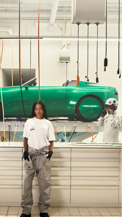 L’Art de L’Automobile x Porsche Tシャツ ユニセックス - ホワイト