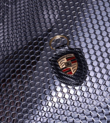 ポルシェクレストキーリング（カーボン調） - 25Y カレラGT コレクション