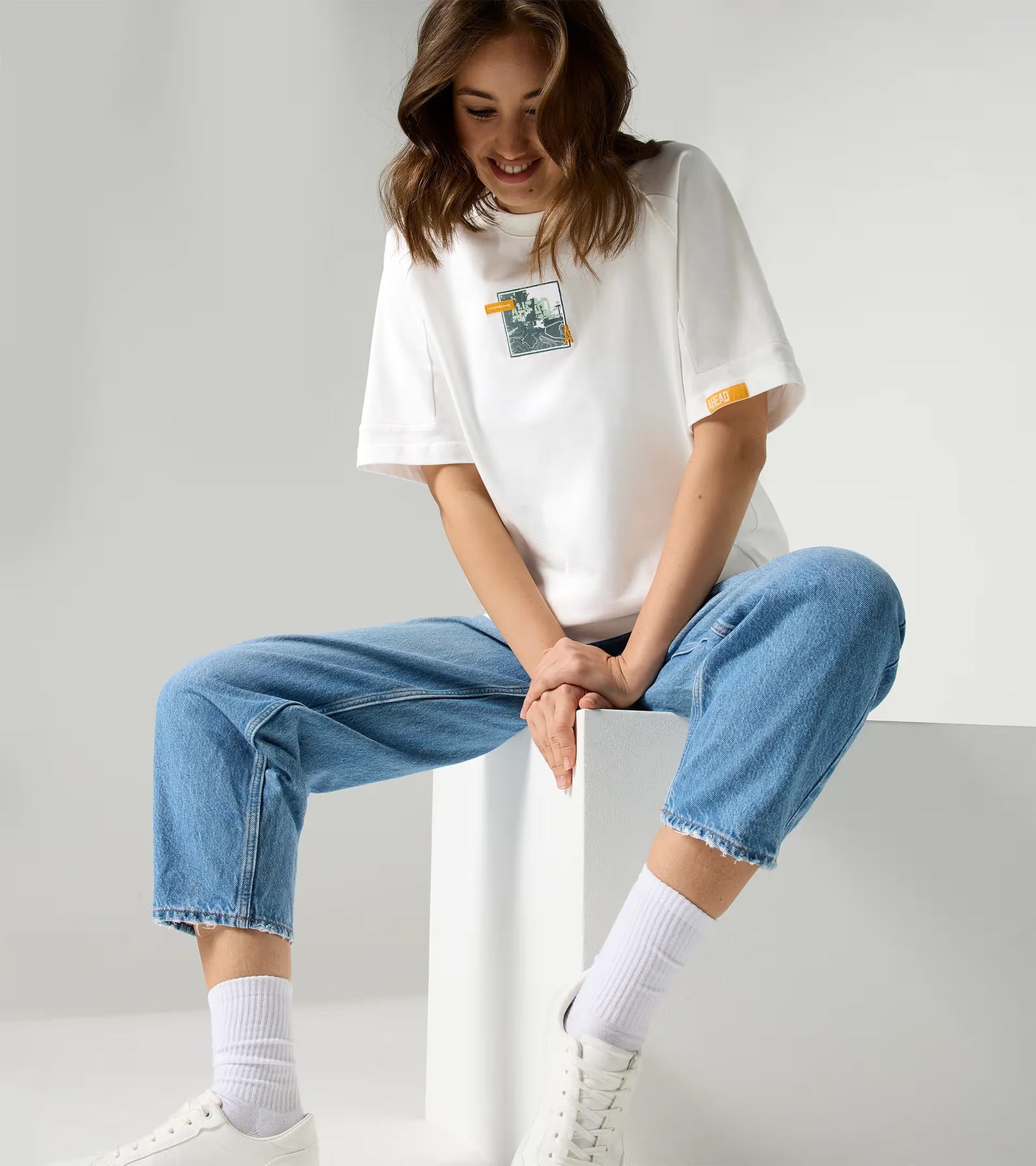 ユニセックス Tシャツ（ホワイト） - AHEAD